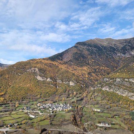 Apartamentos Turisticos: Tu Casa En Sahun エクステリア 写真