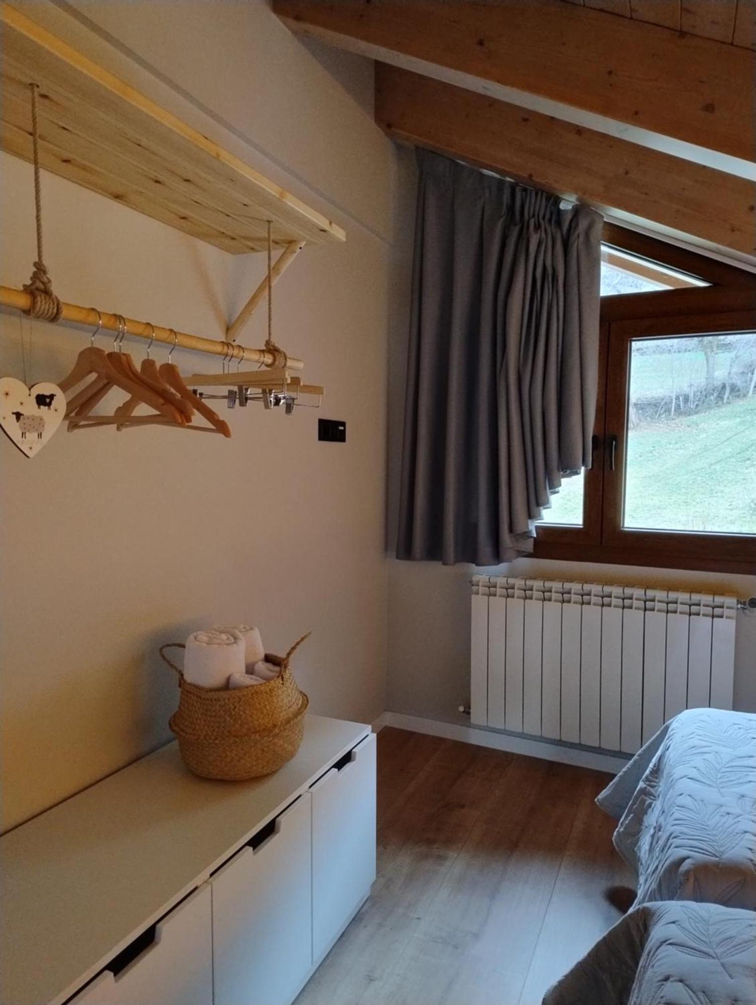 Apartamentos Turisticos: Tu Casa En Sahun エクステリア 写真