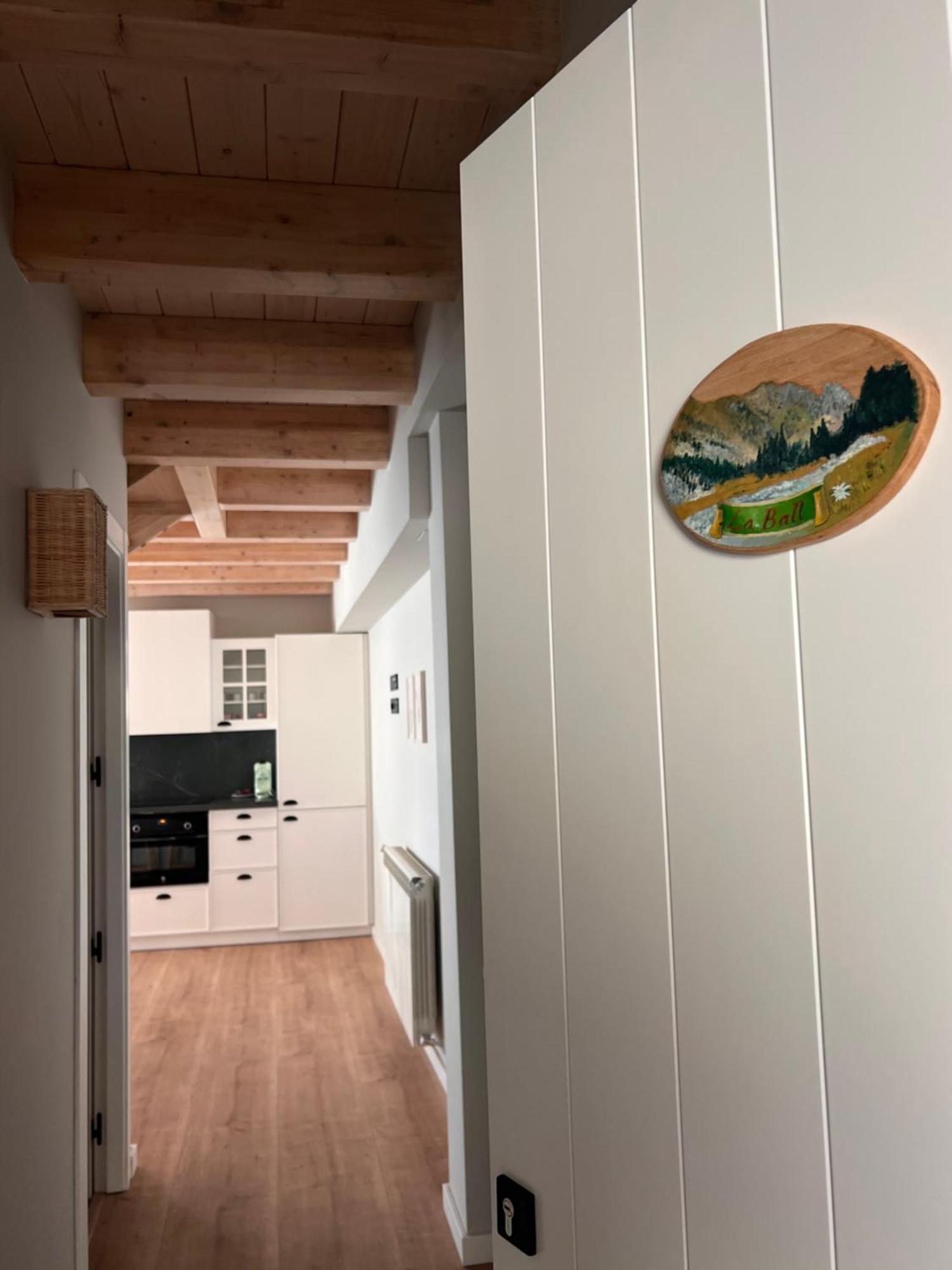 Apartamentos Turisticos: Tu Casa En Sahun エクステリア 写真